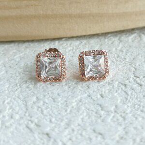 Pandora | Square Sparkle | Clear Rose Gold Halo Stud Earrings